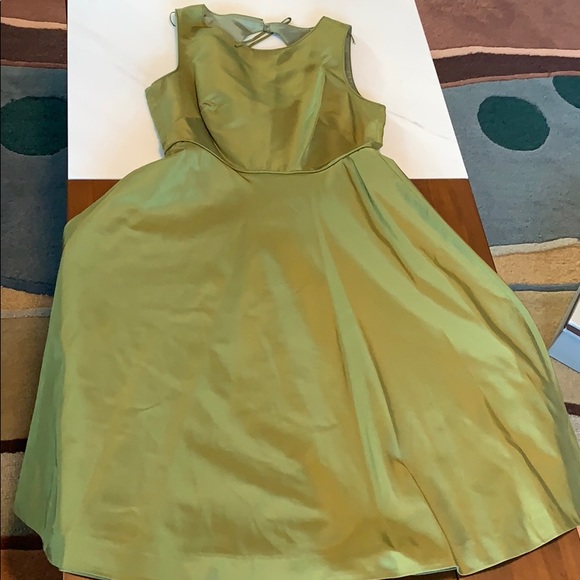 J Crew Collection Silk Green Cocktail Dress Sz. 2p - Picture 1 of 7